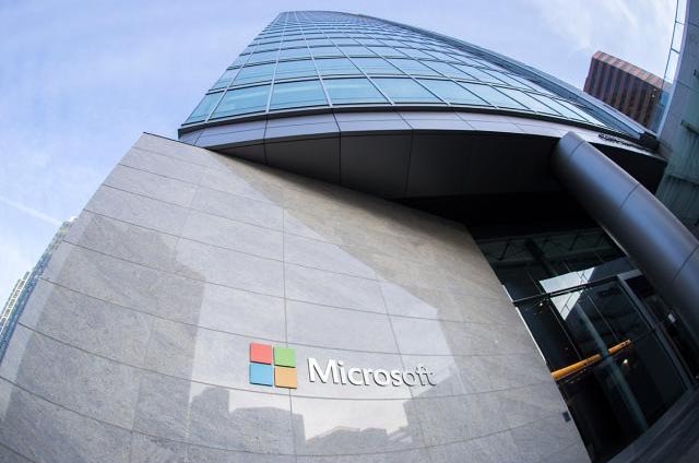 Microsoft renovó el vínculo con Dentsu para la atención de sus medios globales 